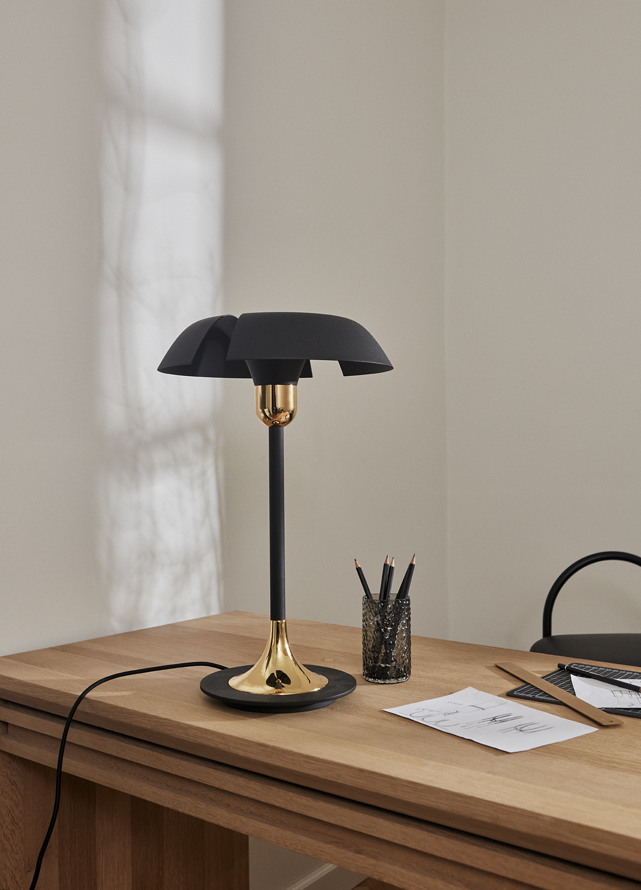 CYCNUS table lamp